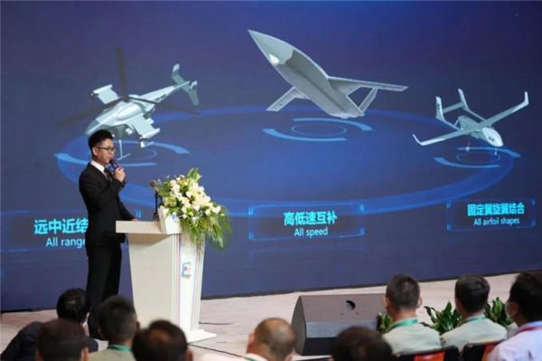 總結航展:中國版忠誠僚機,殲-20的飛行彈艙,飛鴻-97無人戰鬥機 總結航展:中國版忠誠僚機,殲-20的飛行彈艙,飛鴻-97無人戰鬥機