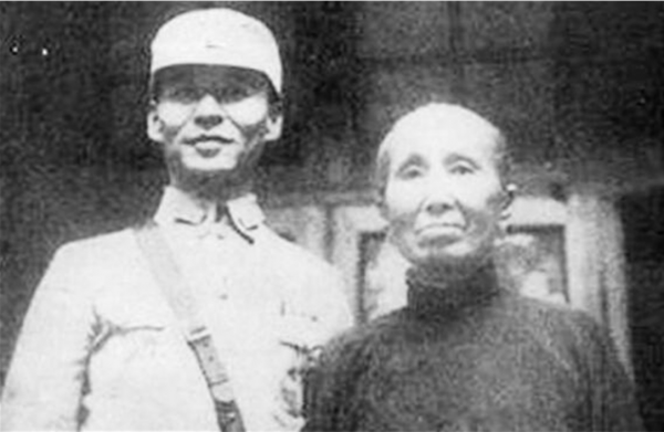 八年艱苦抗戰，八路軍的彈藥從哪裡來？毛澤東指示：另闢蹊徑