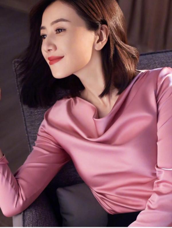 高圓圓，還是那個女神，氣質身材依然完美，趙又廷你知道嗎？