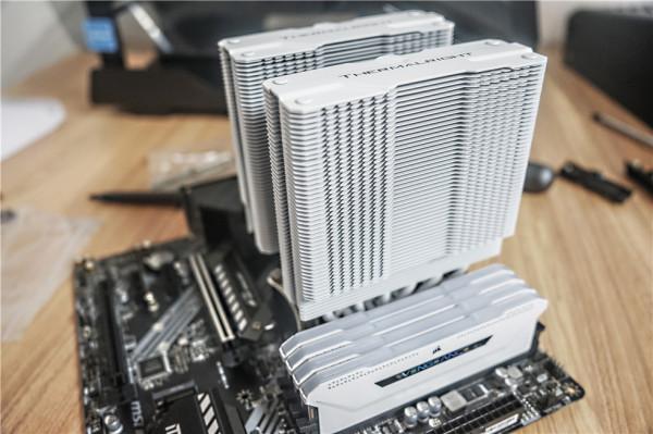 桌面上的武直&mdash;&mdash;5800X&plus;索泰3080天啟&plus;TT阿帕奇MINI機箱裝機