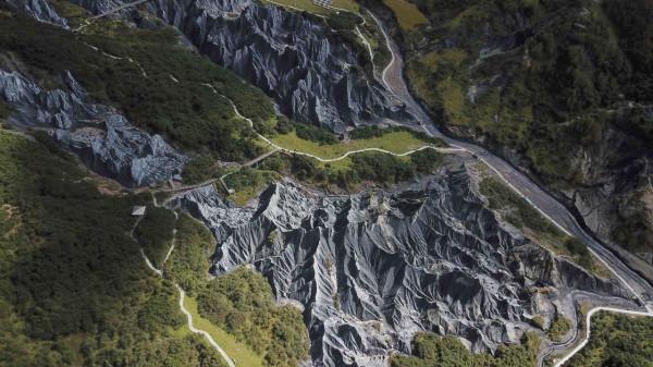 火爆網路的川西有多美?風景奇異,這裡被譽為“中國地質百慕大” 火爆網路的川西有多美?風景奇異,這裡被譽為“中國地質百慕大”