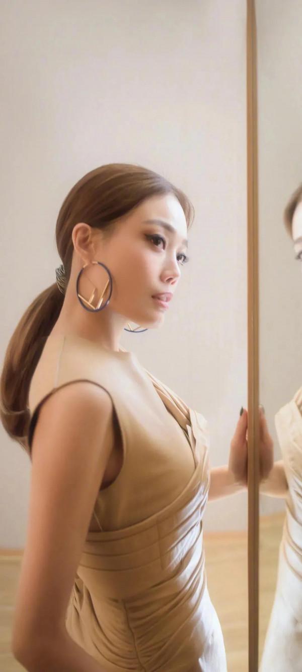 單依純、徐璐、容祖兒、張予曦、樸智妍全面屏手機桌布