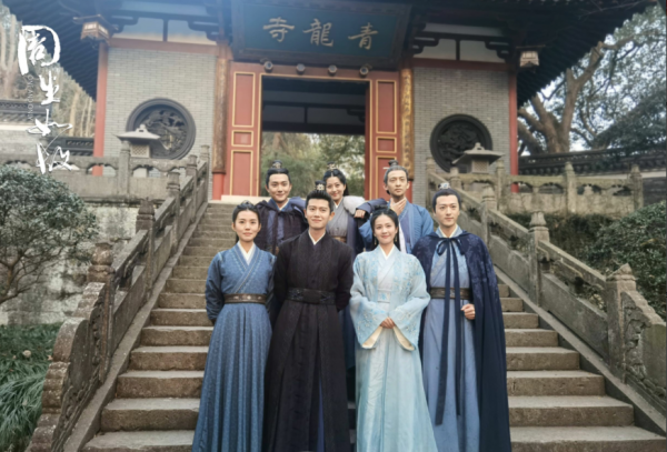 《最美表演》陣容官宣，楊洋備受矚目，《慶餘年》劇組來了三位