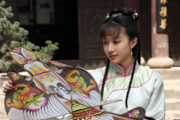 票房低、口碑差，出道16年的潘時七，為何一直捧不火？