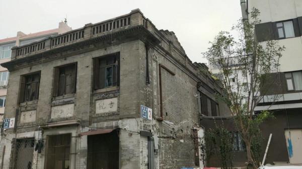 北京一“特殊”釘子戶，變成危房仍無人敢拆，屹立百年之久