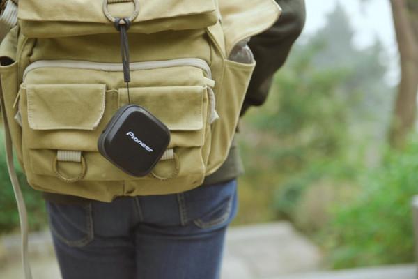 穿梭都市叢林的音樂精靈 先鋒Pioneer 行動式藍芽音箱 穿梭都市叢林的音樂精靈 先鋒Pioneer 行動式藍芽音箱