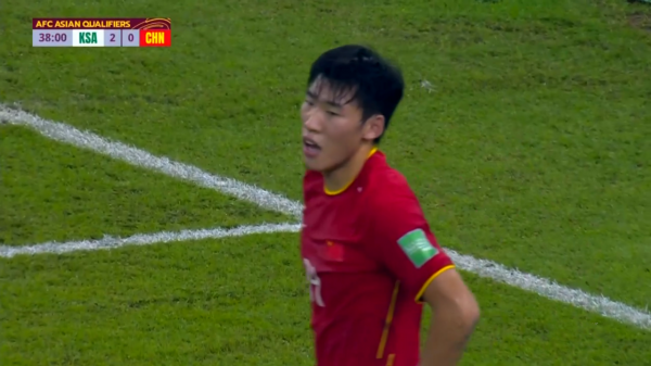 國足2-3沙特球員評分:武磊失單刀倒數第5,李鐵4歸化搏命險翻盤 國足2-3沙特球員評分:武磊失單刀倒數第5,李鐵4歸化搏命險翻盤