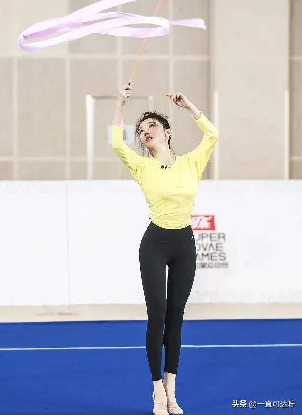 演技好，身材優秀的陳小紜，現實版的在逃公主吧