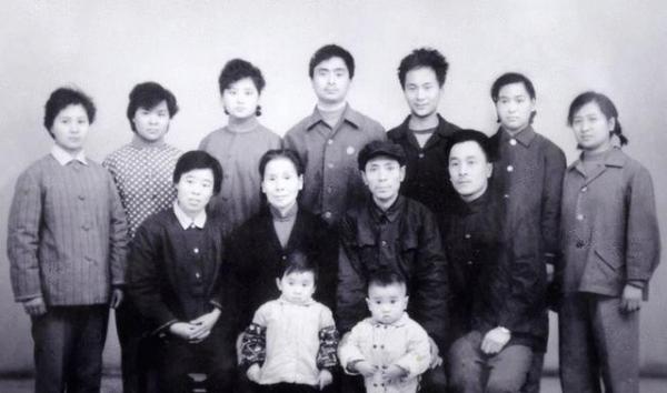 山東5代人住日軍炮樓58年,牆體厚72釐米,光通暖氣就通了20年 山東5代人住日軍炮樓58年,牆體厚72釐米,光通暖氣就通了20年