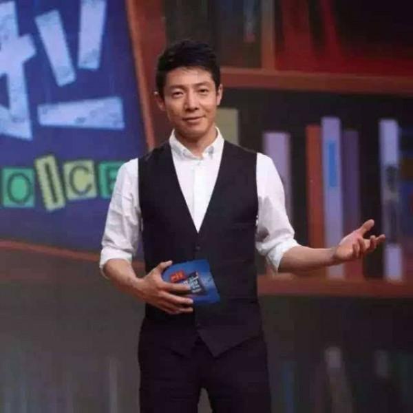 成龍大哥除了管教不好兒子，也就是代言哪個品牌哪個品牌死了