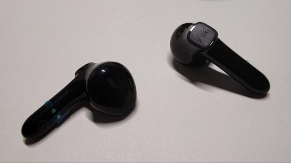 玩遊戲、聽音樂必備神器，這款藍芽耳機的整體體驗很滿意