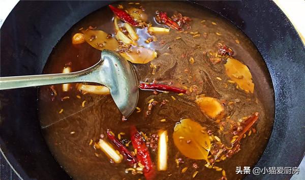 你們喜歡吃滷味嗎？中秋節動手做一個滷味拼盤吧！用來配啤酒最棒