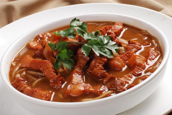 粉條一炒就成團？難看難吃，大廚教你3個小技巧，根根分明不糊鍋