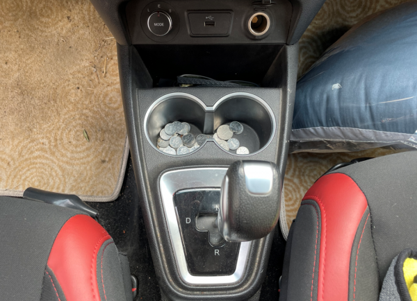 車主說車：&OpenCurlyDoubleQuote;老頭樂&rdquo;和江淮iEV6E誰更強？退休工程師給你答案