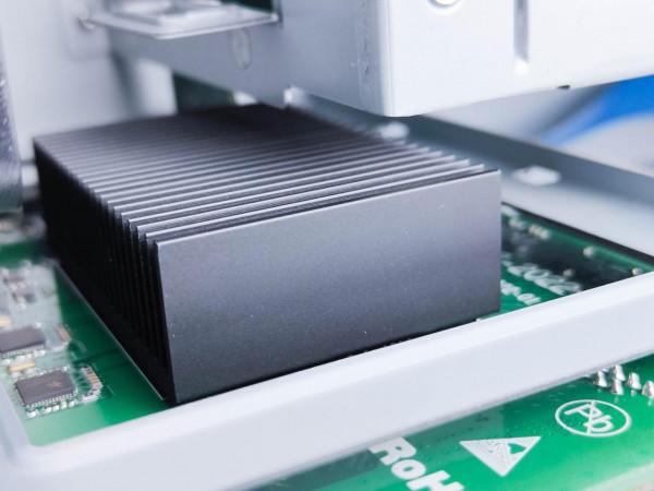 吃了尼卡果實的自由NAS！保姆級萬由新手使用+最佳化+Docker教程