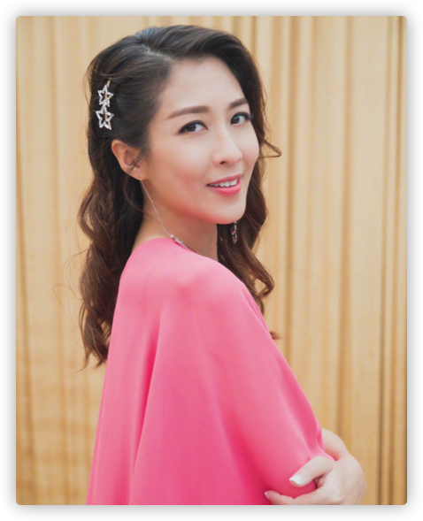 42歲女星為兒子高調慶生，神秘富商老公罕出鏡，被嘲諷太老像父女