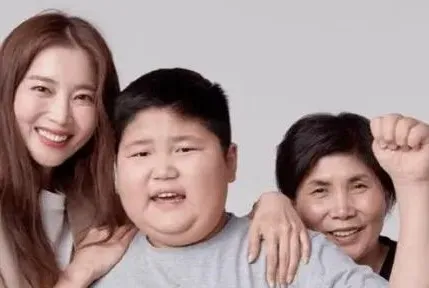 知名女明星帶自閉症兒子上綜藝節目，她圖什麼？