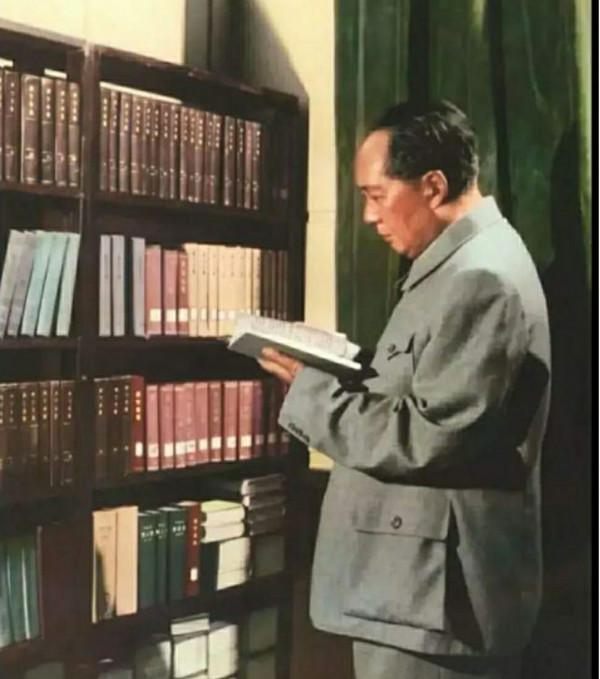 蔣介石研究了一輩子《孫子兵法》，毛澤東說：我沒看過