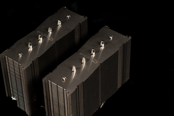 2022 年了，300 元的風水冷到底選哪個，今天就給你答案