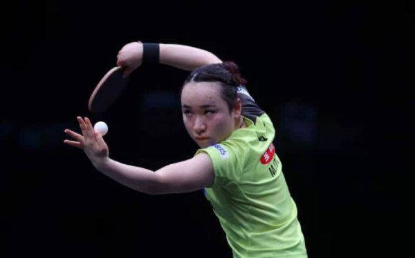 乒乓球基因強大，王楠兒子學伊藤美誠發球太像了！球迷：學到靈魂