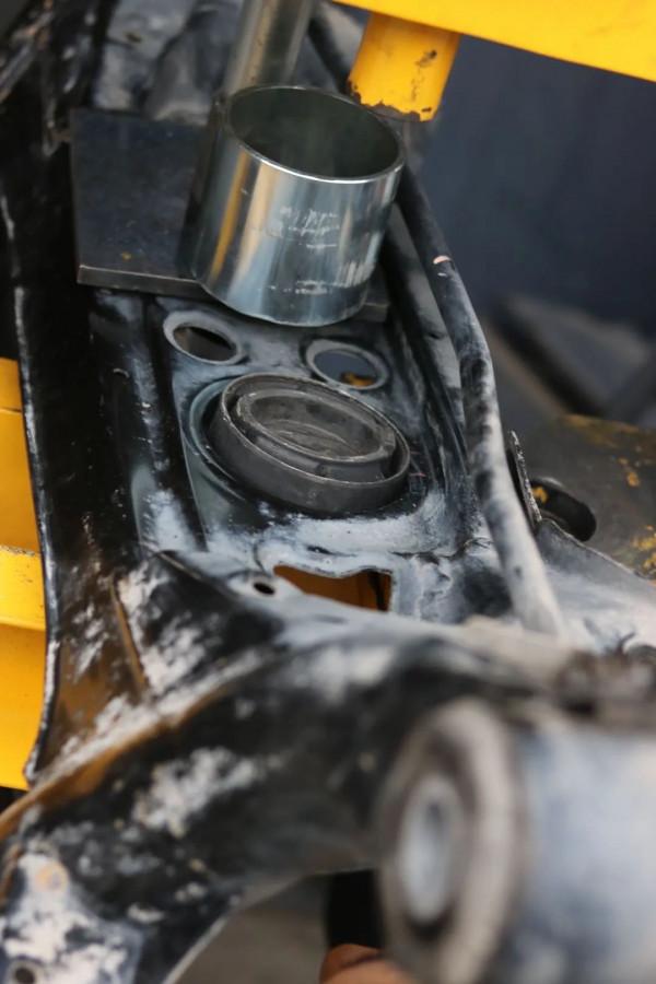 怪獸修車：翻新“殘舊不堪”的07款12代皇冠3.0，一代經典再復活