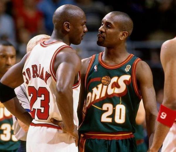 美媒評NBA垃圾話最強陣容:喬丹科比上榜,安東尼被噴到差點幹架 美媒評NBA垃圾話最強陣容:喬丹科比上榜,安東尼被噴到差點幹架