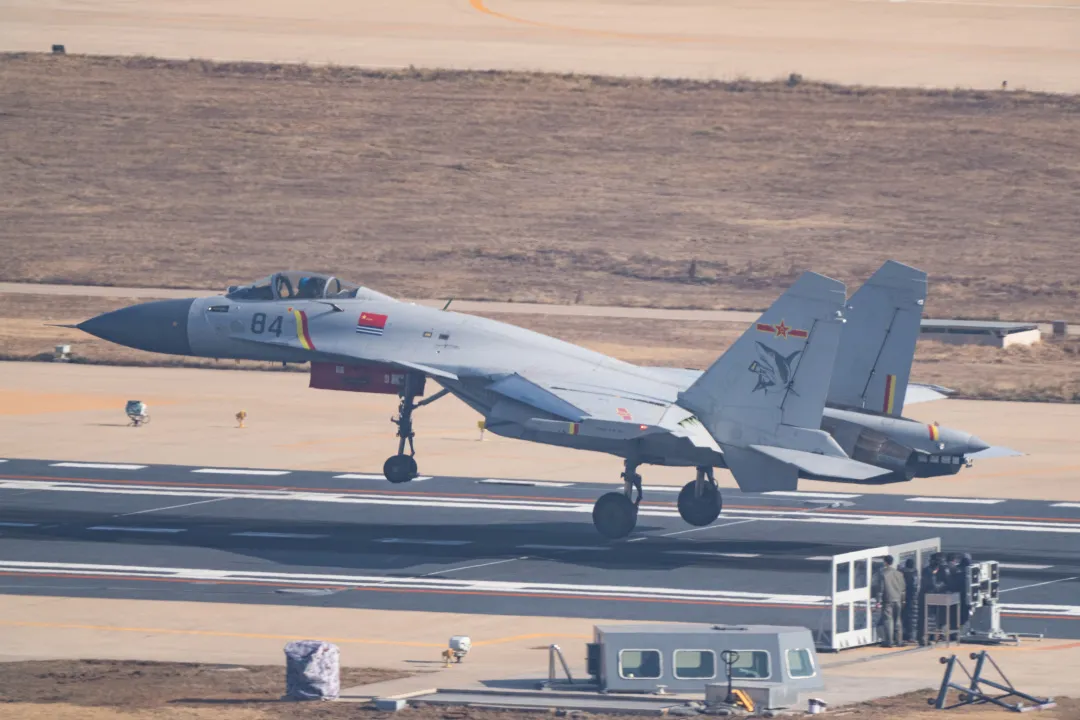 特稿丨金色航線