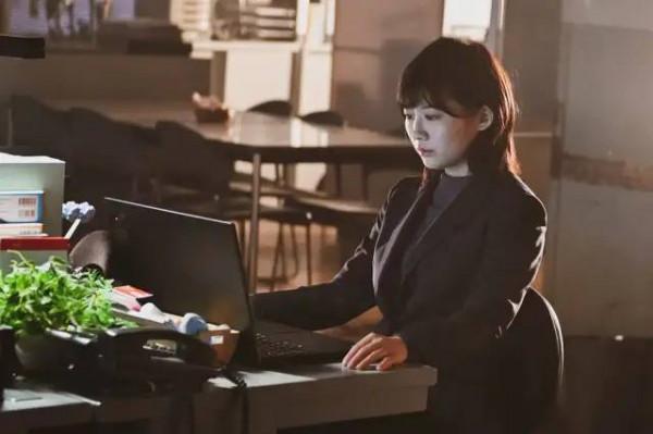 又出爆款,活該他拿影帝 又出爆款,活該他拿影帝