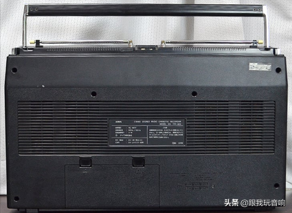 愛華 AIWA TPR-820 經典雙UV表四喇叭音響 收音機 錄音機