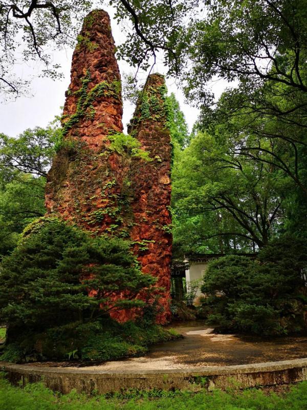 穿過瑤琳仙境,到了江西三清山(2021/05/30) 穿過瑤琳仙境,到了江西三清山(2021/05/30)