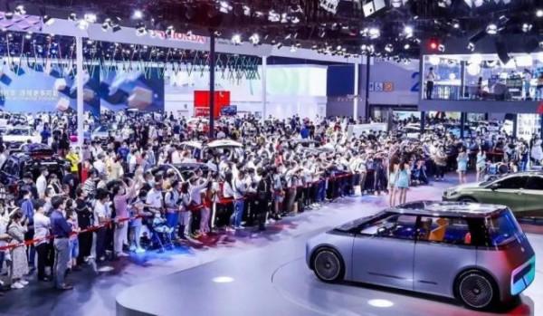 廣州車展前瞻:10大新品牌頂替缺席老炮 千車競發並非羊羊得意 廣州車展前瞻:10大新品牌頂替缺席老炮 千車競發並非羊羊得意