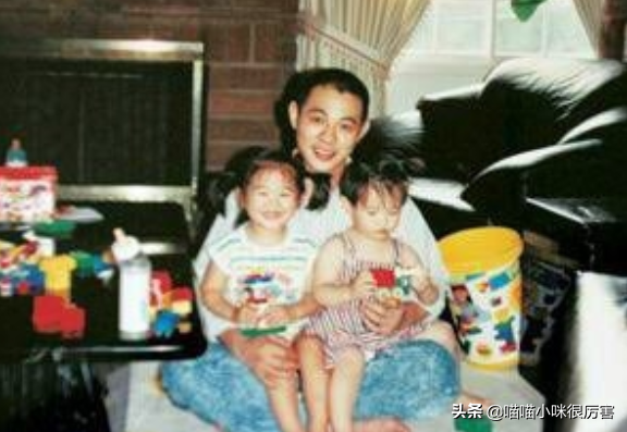 同是李連杰孩子，利智和黃秋燕的女兒，享受的父愛有差別