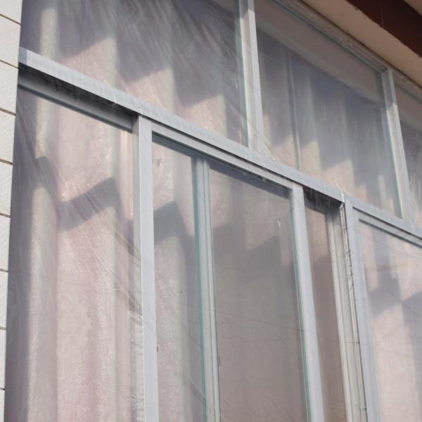 冬天窗戶漏風，家裡冷颼颼！在家裡備上這個，省錢又保暖