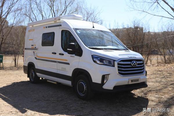 一車就能搞定吃、住、通勤？大通V90房車，4座1床，移動的公寓房
