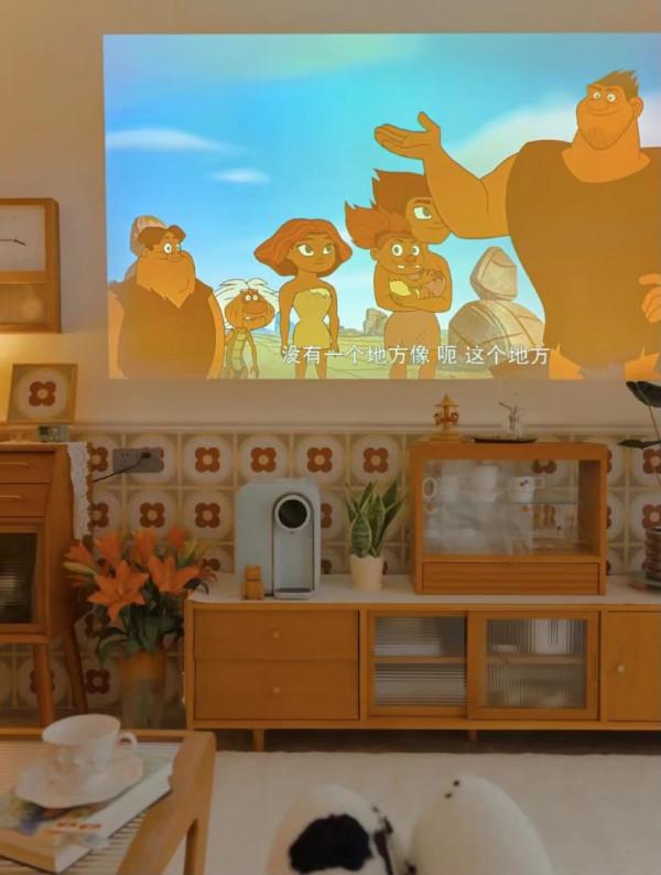 她家50㎡，不做吊頂不做背景牆，簡單走一圈石膏線，美得像童話