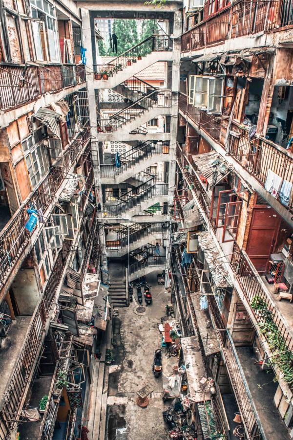 成都超“奇葩”的一棟樓，以前是職工宿舍，如今卻成熱門網紅景點