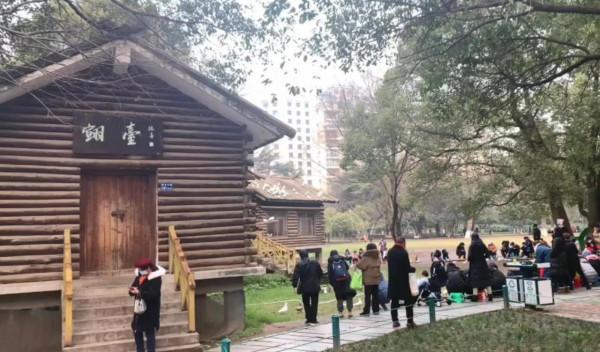 公園的鴿子會飛丟嗎？