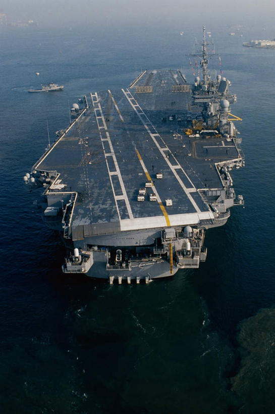 1967年,美航母在南海爆炸,21架飛機被毀134人喪命,何人所為? 1967年,美航母在南海爆炸,21架飛機被毀134人喪命,何人所為?