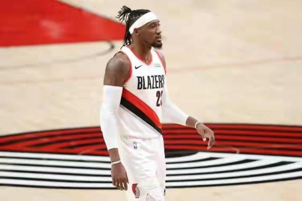 頂級防守人！現役五位能夠從1防到5的球員，字母哥領銜，兩位MVP