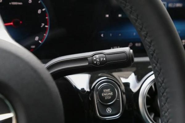 20多萬入手賓士A200L,只因三叉星徽的誘惑太大 20多萬入手賓士A200L,只因三叉星徽的誘惑太大