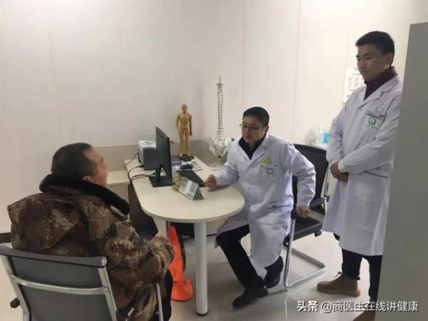 有高血壓的人要注意了，醫生：出現這3種狀況當心腦出血，要警惕