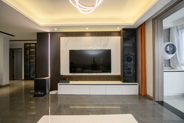 28萬將91㎡毛坯房打造成時尚現代風，巧改餐廳多出一面收納牆