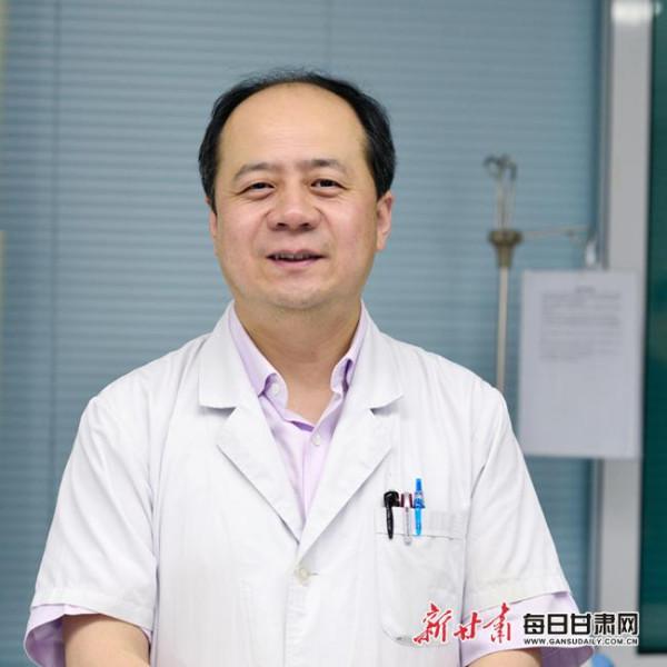 蘭大一院院長李汛獲“卓越貢獻獎” 蘭大一院院長李汛獲“卓越貢獻獎”