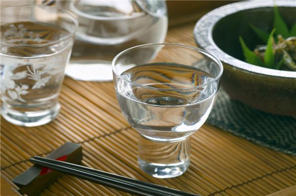 喝了幾十年白酒,這些冷知識知道的人不多,學會酒桌上可以吹牛了 喝了幾十年白酒,這些冷知識知道的人不多,學會酒桌上可以吹牛了