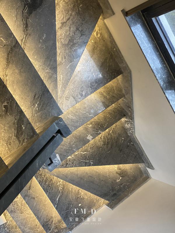 4套案例證明,還是傳統的現澆樓梯耐看,鋪石材嵌燈帶提高了檔次 4套案例證明,還是傳統的現澆樓梯耐看,鋪石材嵌燈帶提高了檔次