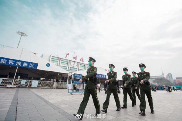 護航春運！武警官兵守護回家路