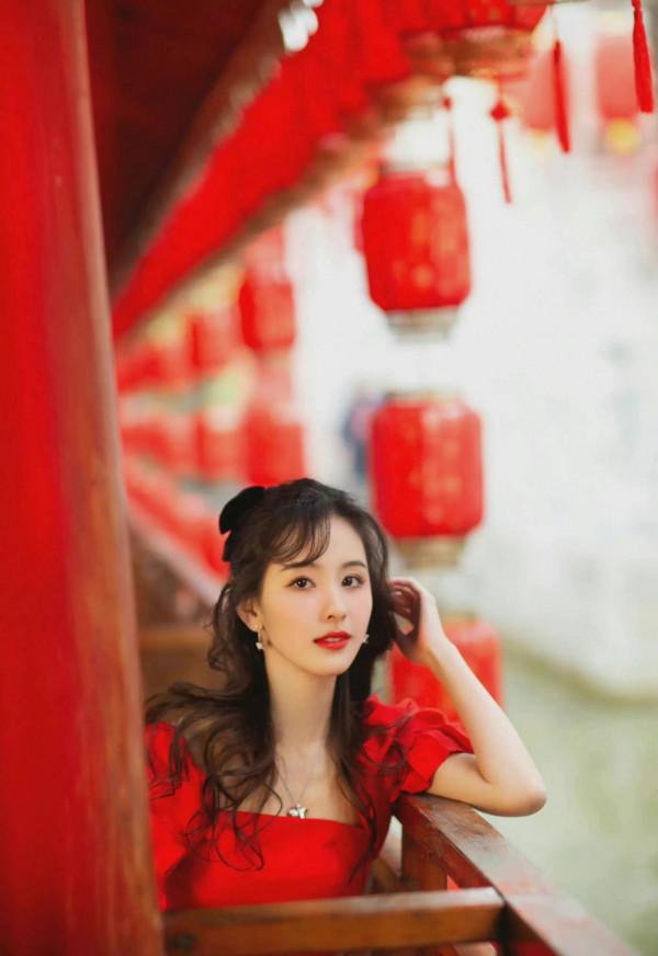 南航校花陳都靈 當年力壓奶茶妹妹 南航校花陳都靈 當年力壓奶茶妹妹