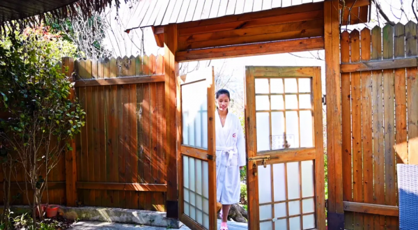 不用出遠門！貴州有個秘境溫泉，滿滿東南亞風情