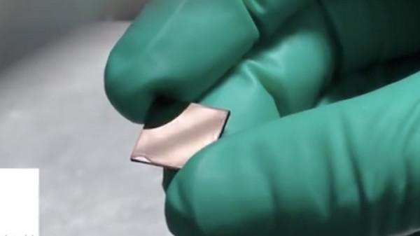 這個美國高中生在車庫裡自己造出了晶片 這個美國高中生在車庫裡自己造出了晶片