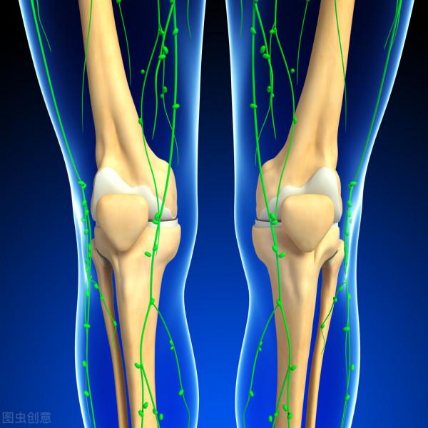 老年人小腿和腳背浮腫是怎麼回事?警惕4種原因,教你改善絕招 老年人小腿和腳背浮腫是怎麼回事?警惕4種原因,教你改善絕招